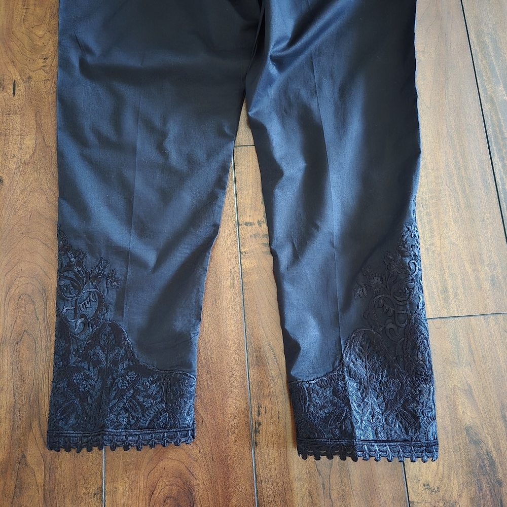 Women's Baroque Embroidered Black Cotton Casual Straight Pants Size Medium - Picture 6 of 7